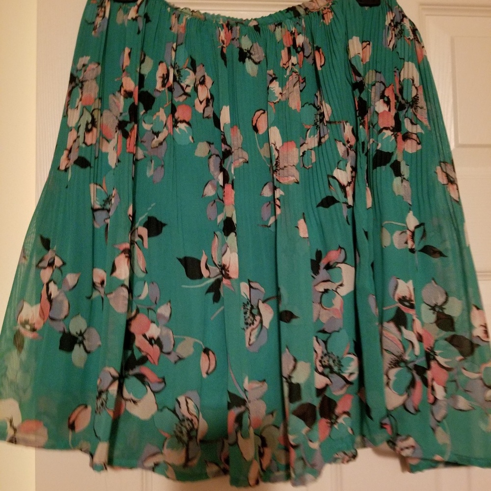 Teal floral skirt, size L